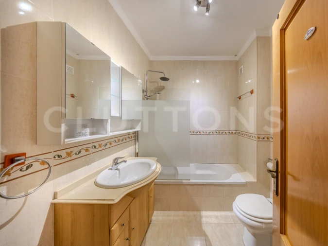 Apartamento T2 para Venda em Armação de Pera Foto 18