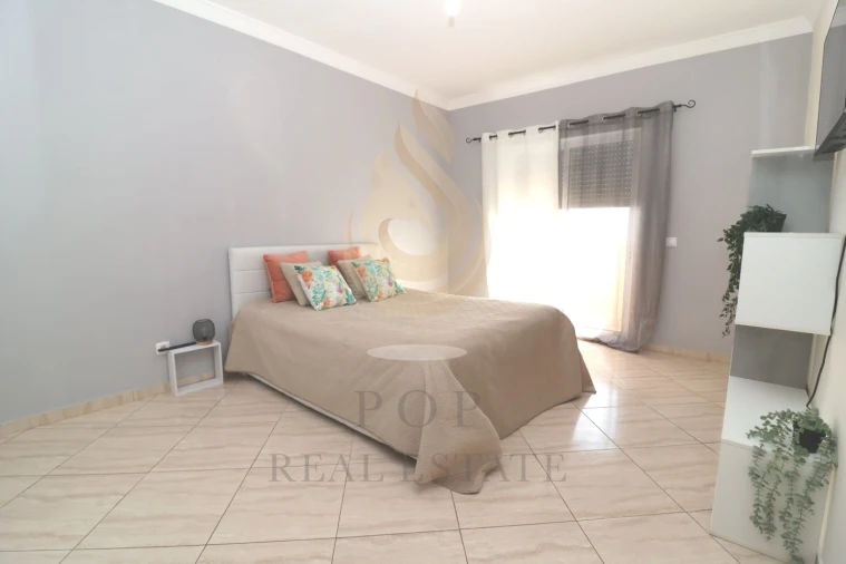 Apartamento T2 para Venda em Olhão Foto 1