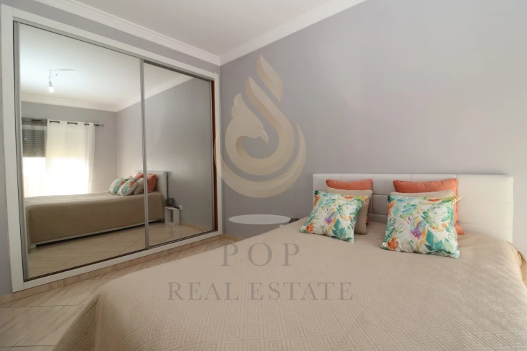 Apartamento T2 para Venda em Olhão Foto 4