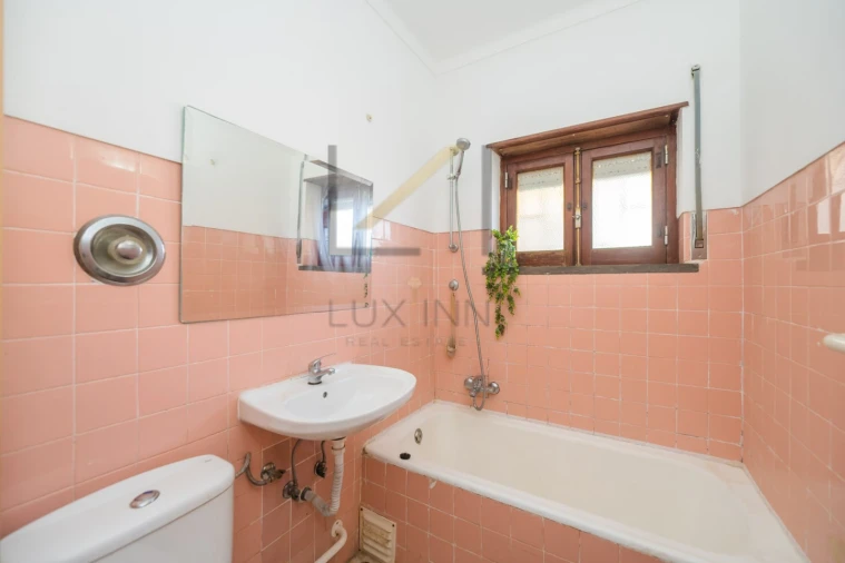 Moradia T2 para Venda em Alcabideche Foto 28