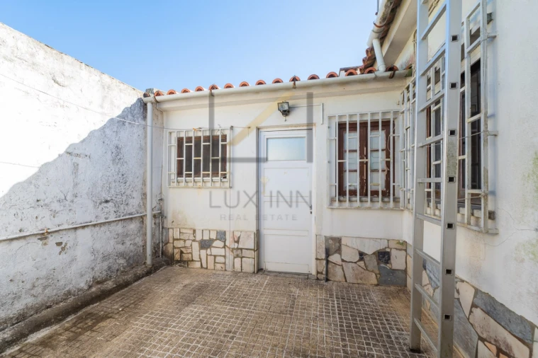 Moradia T2 para Venda em Alcabideche Foto 33