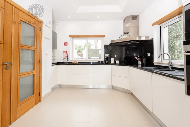 Moradia T5 para Venda em Loule (São Clemente) Foto 9