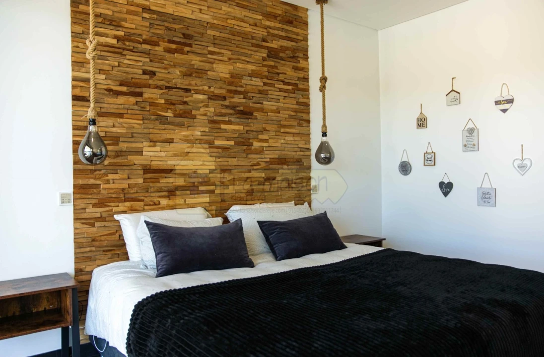 Moradia T4 para Venda em Guia Foto 17