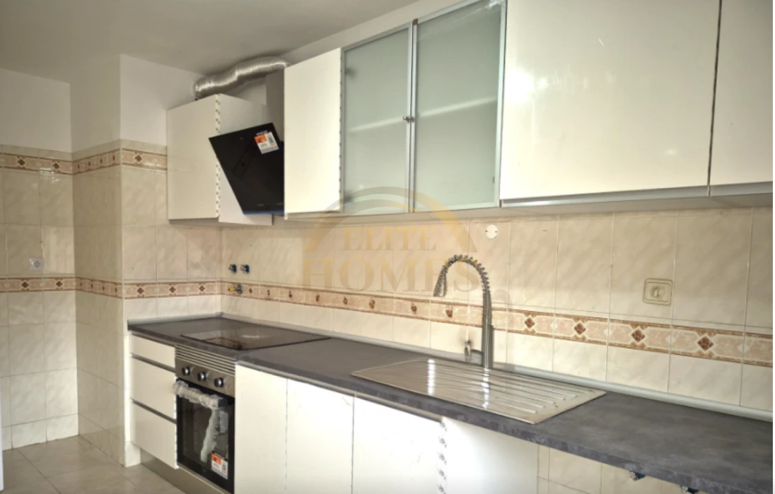 Apartamento T2 para Venda em Algueirão-Mem Martins Foto 18