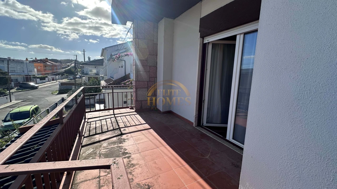 Moradia T6 para Venda em Loures Foto 16