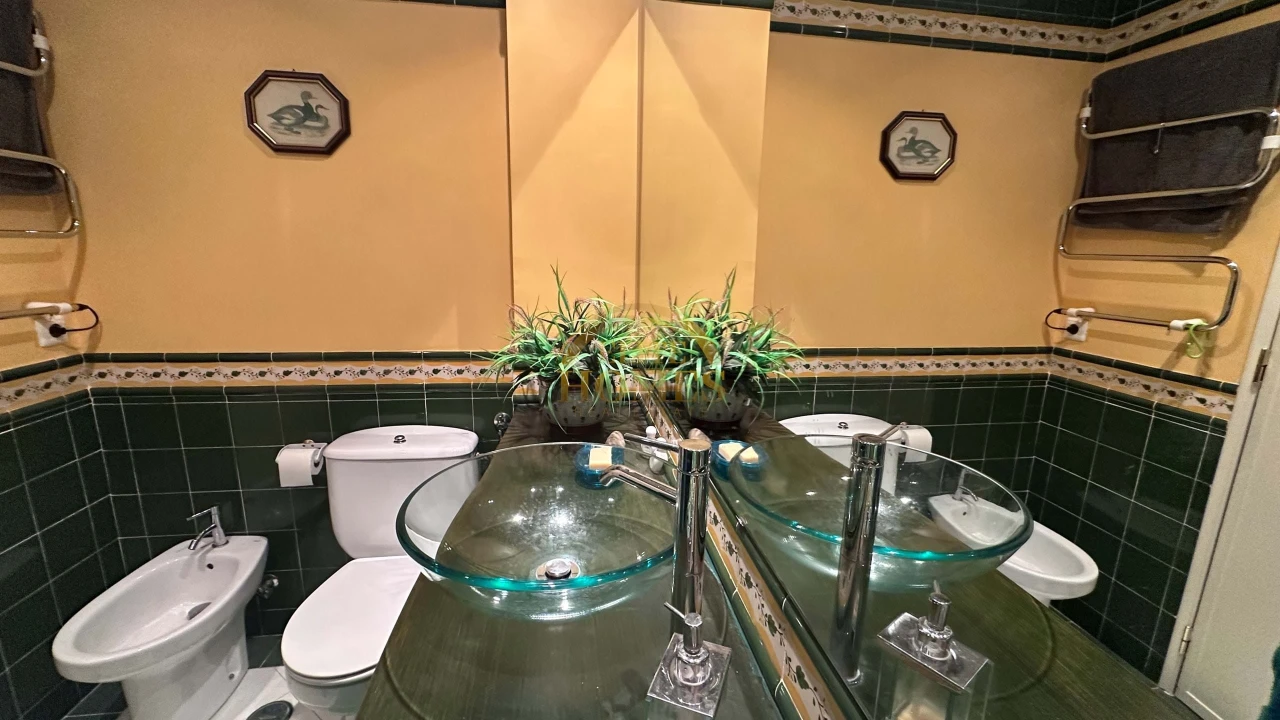 Moradia T6 para Venda em Loures Foto 18