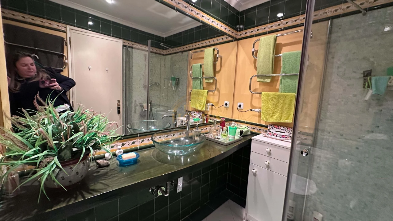 Moradia T6 para Venda em Loures Foto 17