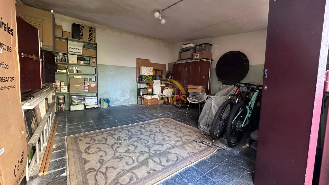 Moradia T6 para Venda em Loures Foto 45