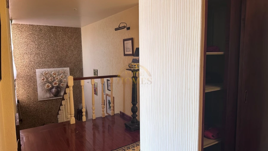 Moradia T6 para Venda em Loures Foto 20