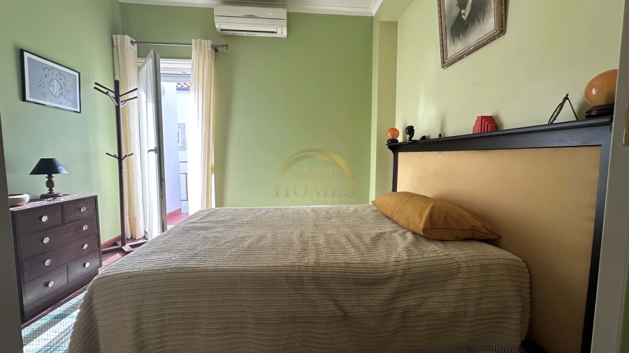 Moradia T6 para Venda em Loures Foto 32