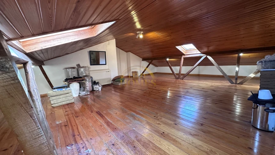 Moradia T6 para Venda em Loures Foto 10