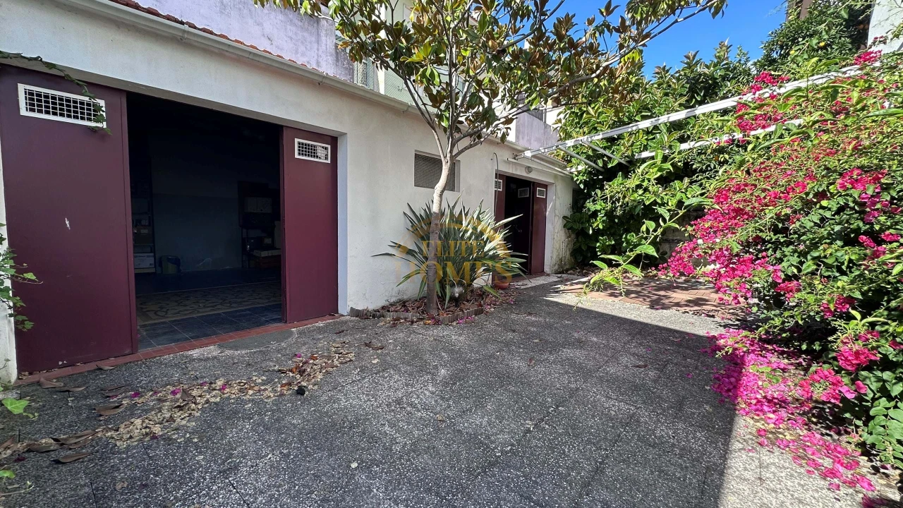 Moradia T6 para Venda em Loures Foto 44