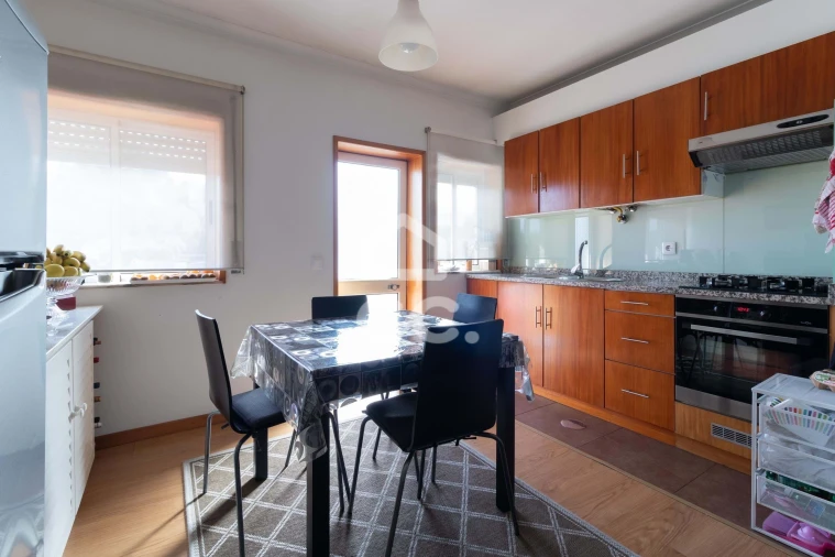 Apartamento T2 para Venda em Azurem Foto 5