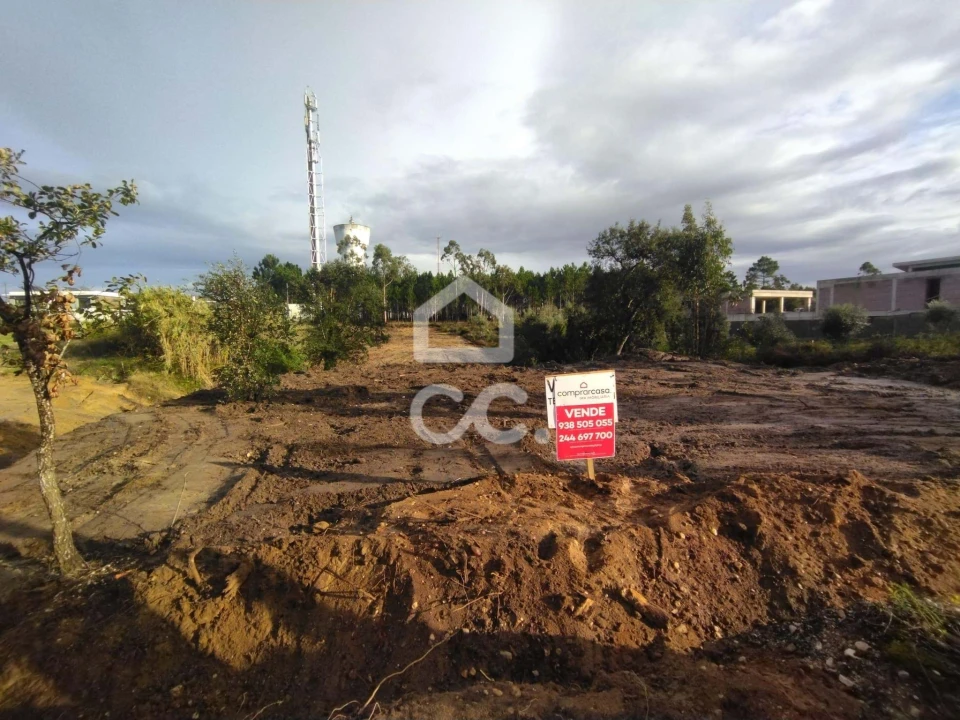 Terreno para Venda em Monte Real e Carvide Foto 1