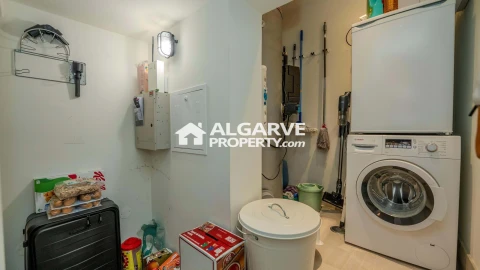 Moradia T4 para Venda em Quarteira