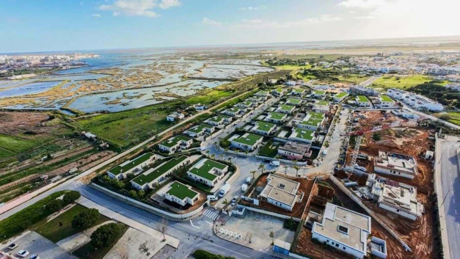 Moradia T3 para Venda em Montenegro Foto 22