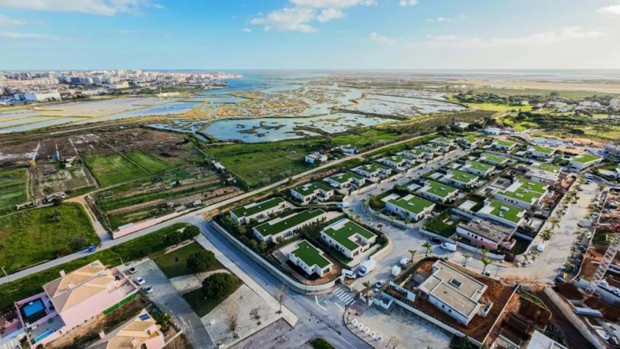 Moradia T3 para Venda em Montenegro Foto 23