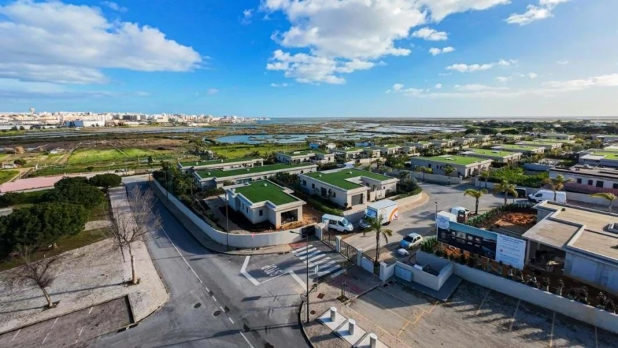 Moradia T3 para Venda em Montenegro Foto 16