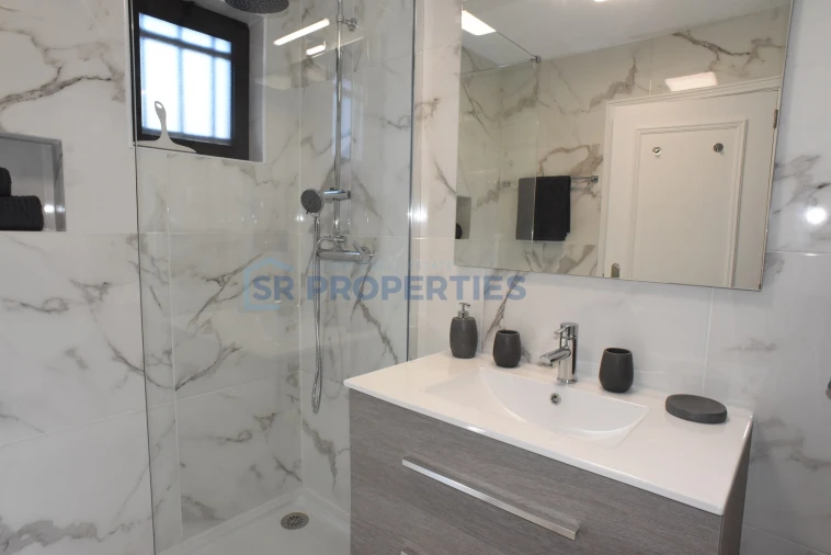 Apartamento T1 para Venda em Quarteira Foto 16