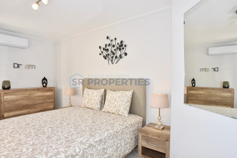 Apartamento T1 para Venda em Quarteira Foto 12