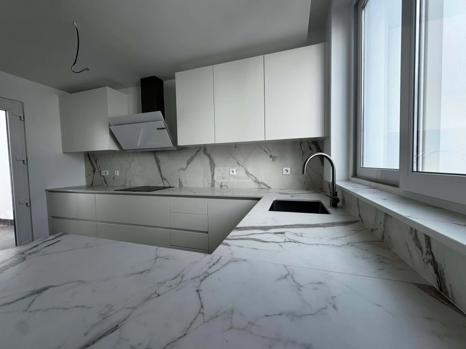 Moradia T3 para Venda em Vila de Sagres Foto 10