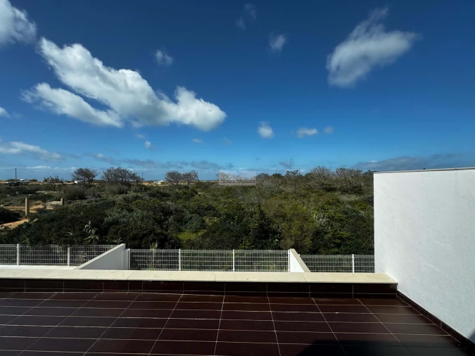 Moradia T3 para Venda em Vila de Sagres Foto 7