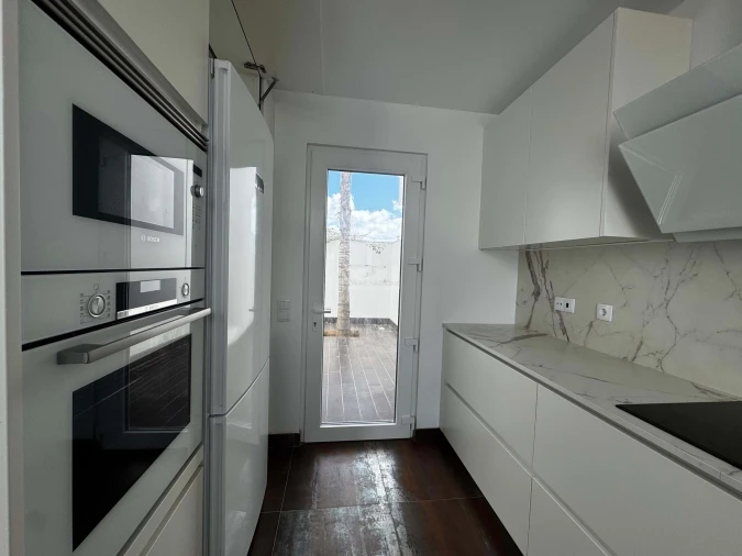 Moradia T3 para Venda em Vila de Sagres Foto 9