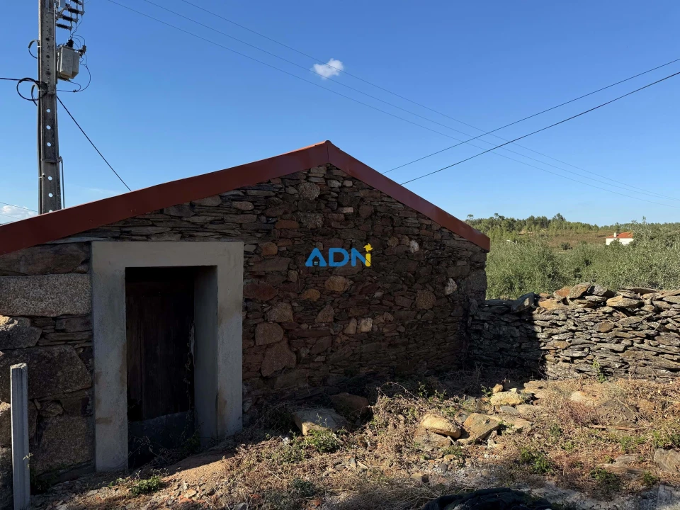 Moradia T1 para Venda em Salgueiro do Campo Foto 5