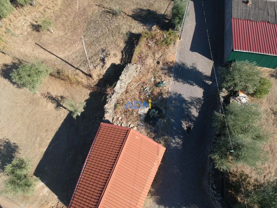 Moradia T1 para Venda em Salgueiro do Campo Foto 3