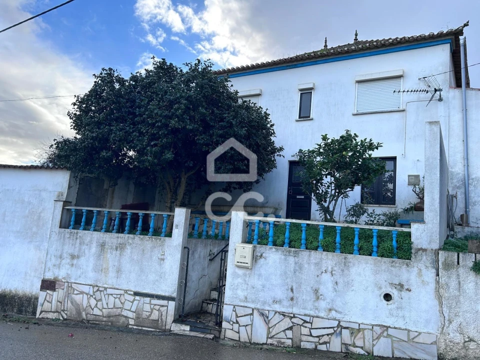 Moradia T6 para Venda em Roliça Foto 1