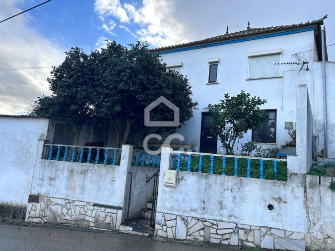 Moradia T6 para Venda em Roliça Foto 1