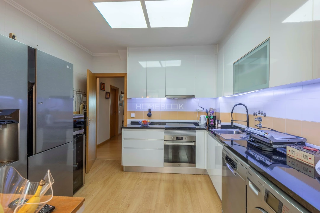 Apartamento T3 para Venda em São Domingos de Rana Foto 10