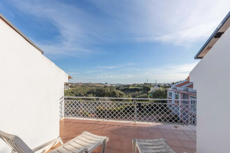 Apartamento T3 para Venda em São Domingos de Rana Foto 24