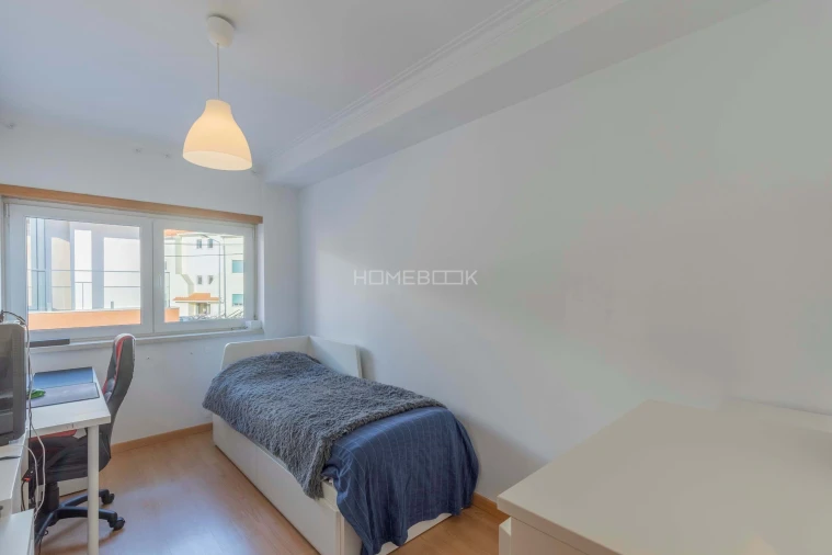 Apartamento T3 para Venda em São Domingos de Rana Foto 17