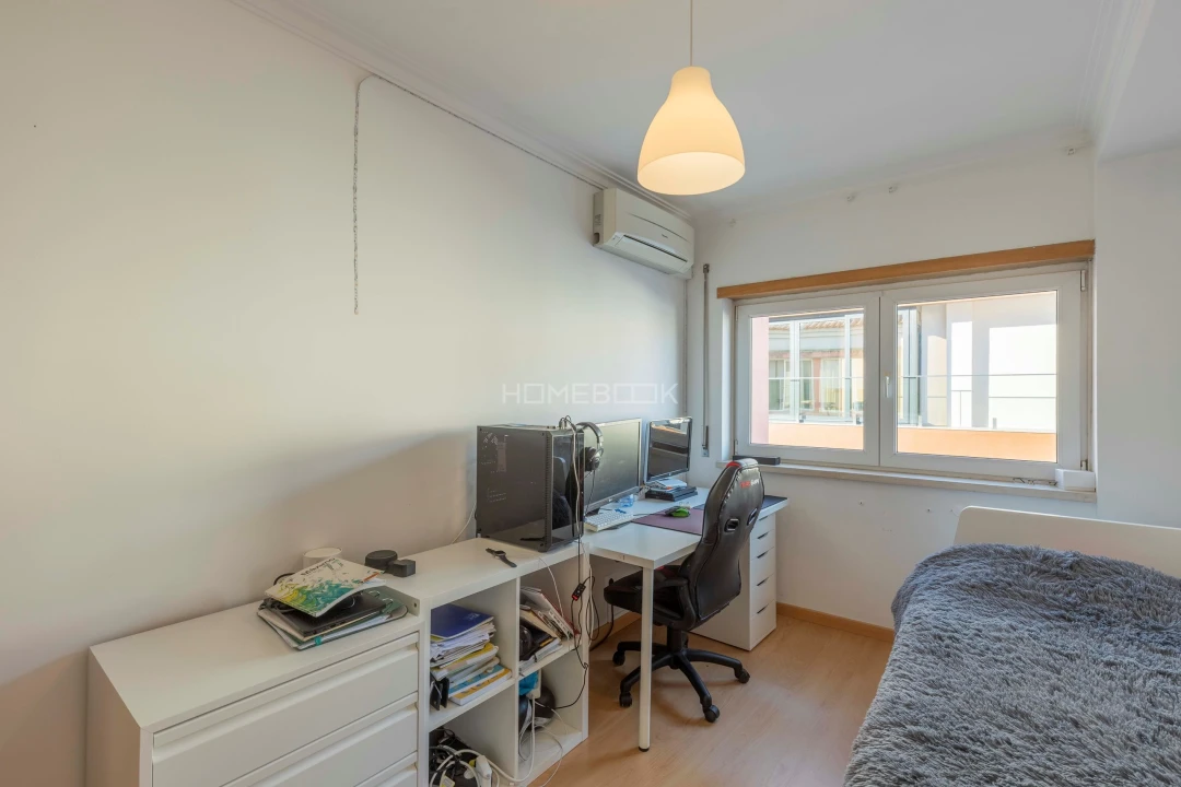 Apartamento T3 para Venda em São Domingos de Rana Foto 19