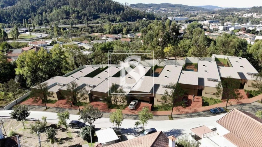 Moradia T4 para Venda em Celeirós, Aveleda e Vimieiro Foto 2
