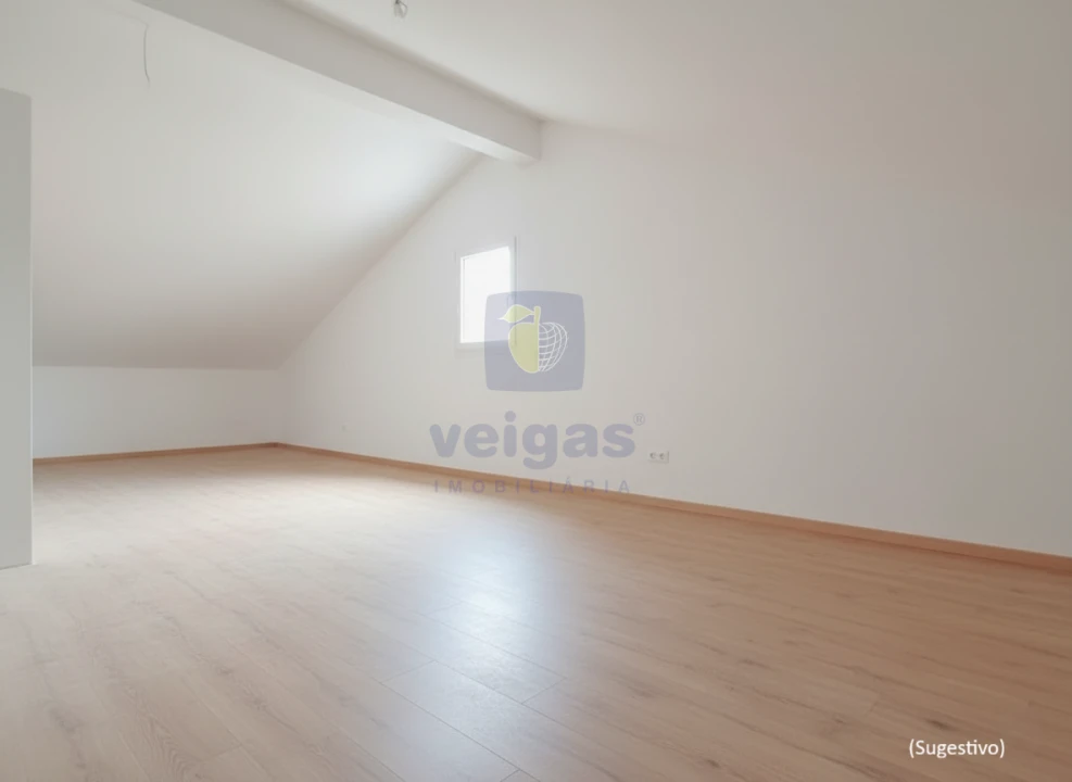 Moradia T3 para Venda em Vila Cã Foto 22