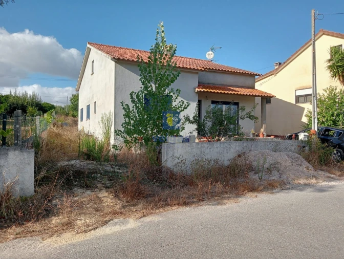 Moradia T3 para Venda em Vila Cã Foto 1