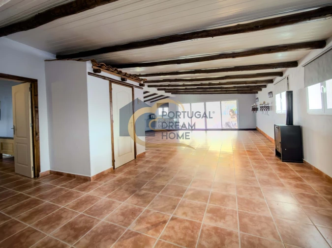 Moradia T4 para Venda em São Bartolomeu de Messines Foto 8