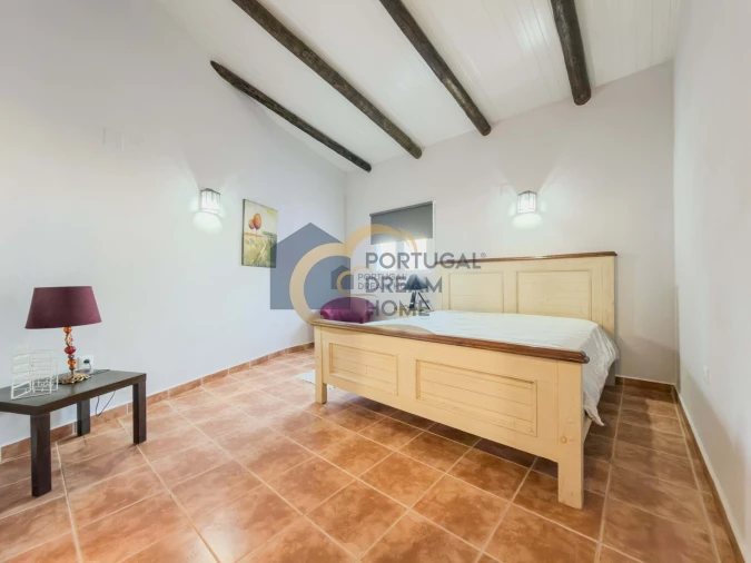 Moradia T4 para Venda em São Bartolomeu de Messines Foto 11