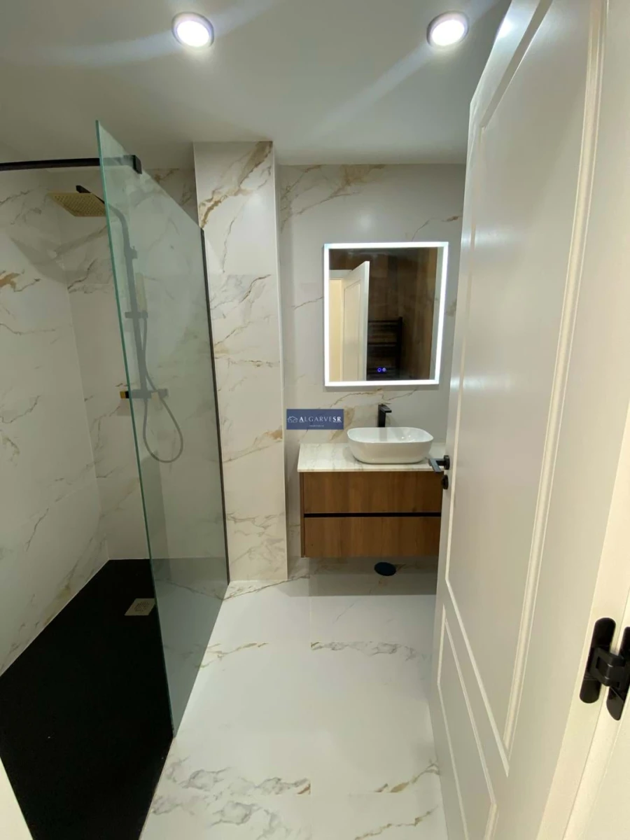 Apartamento T2 para Venda em Armação de Pera Foto 21