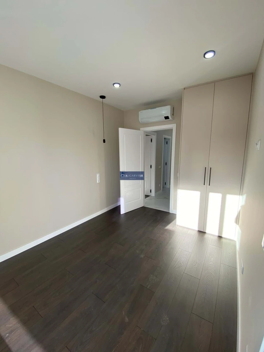 Apartamento T2 para Venda em Armação de Pera Foto 15