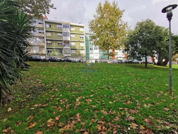 Apartamento T2 para Venda em Benfica