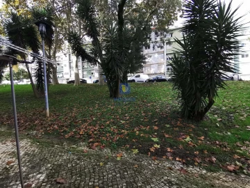 Apartamento T2 para Venda em Benfica