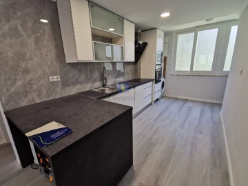 Apartamento T2 para Venda em Benfica