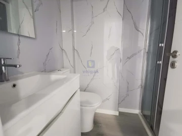 Apartamento T2 para Venda em Benfica