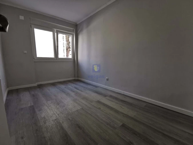 Apartamento T2 para Venda em Benfica Foto 10