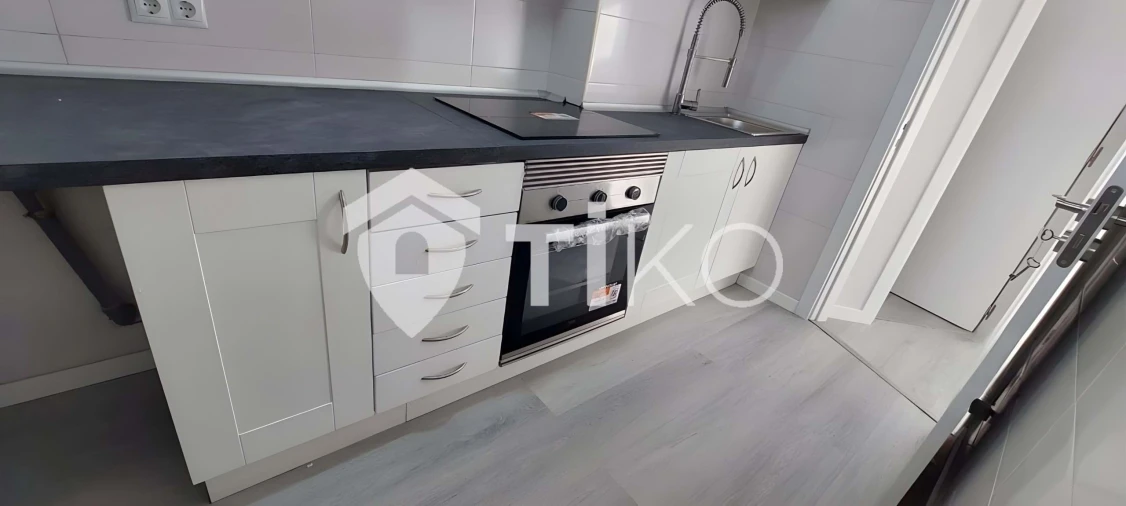 Apartamento T2 para Venda em Pontinha e Famões Foto 5