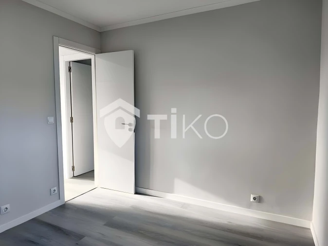 Apartamento T2 para Venda em Pontinha e Famões Foto 12