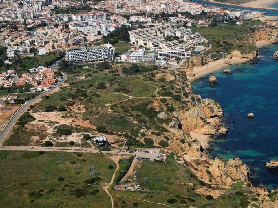 Terreno para Venda em Lagos (São Sebastião e Santa Maria) Foto 3
